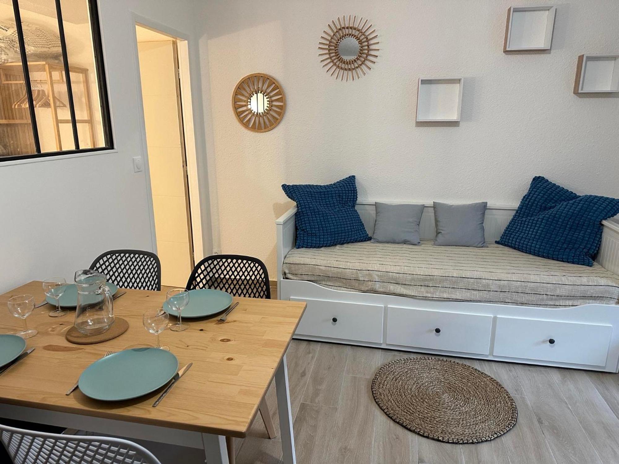 Appartement Climatise Avec Chambre Et Parking Privatif Locations Vld Camargue Сент-Марі-де-ла-Мер Екстер'єр фото