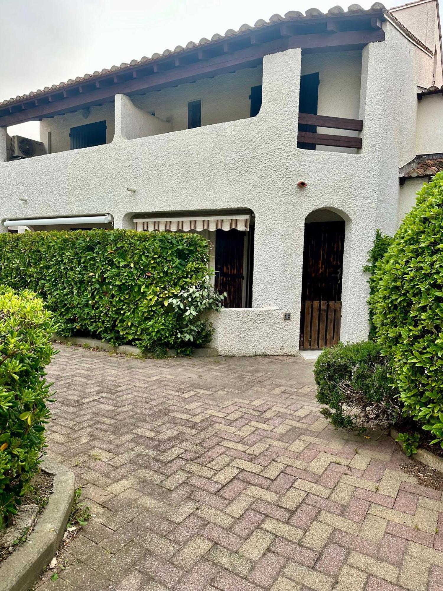 Appartement Climatise Avec Chambre Et Parking Privatif Locations Vld Camargue Сент-Марі-де-ла-Мер Екстер'єр фото